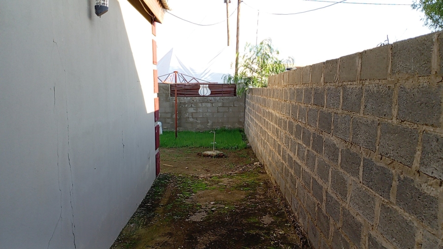  Bedroom Property for Sale in Botshabelo Free State